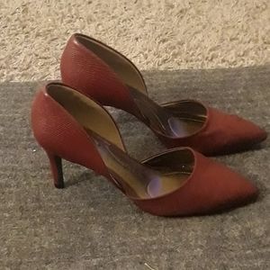Bandolino Burgundy Pumps